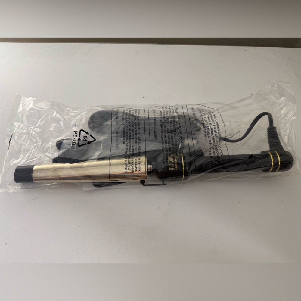 Gold and Black Hair Curler